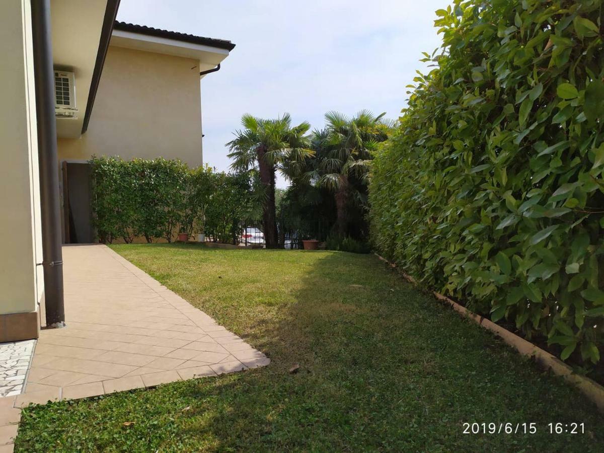 Appartamento Con Giardino A Cisano Di Bardolino Exterior foto