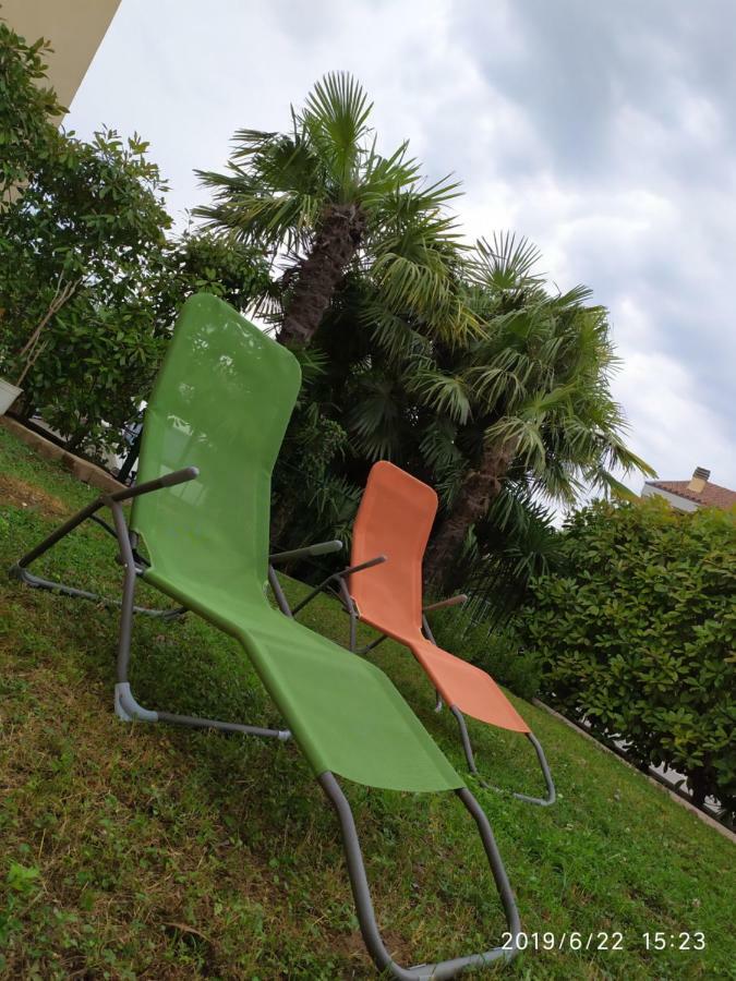 Appartamento Con Giardino A Cisano Di Bardolino Exterior foto